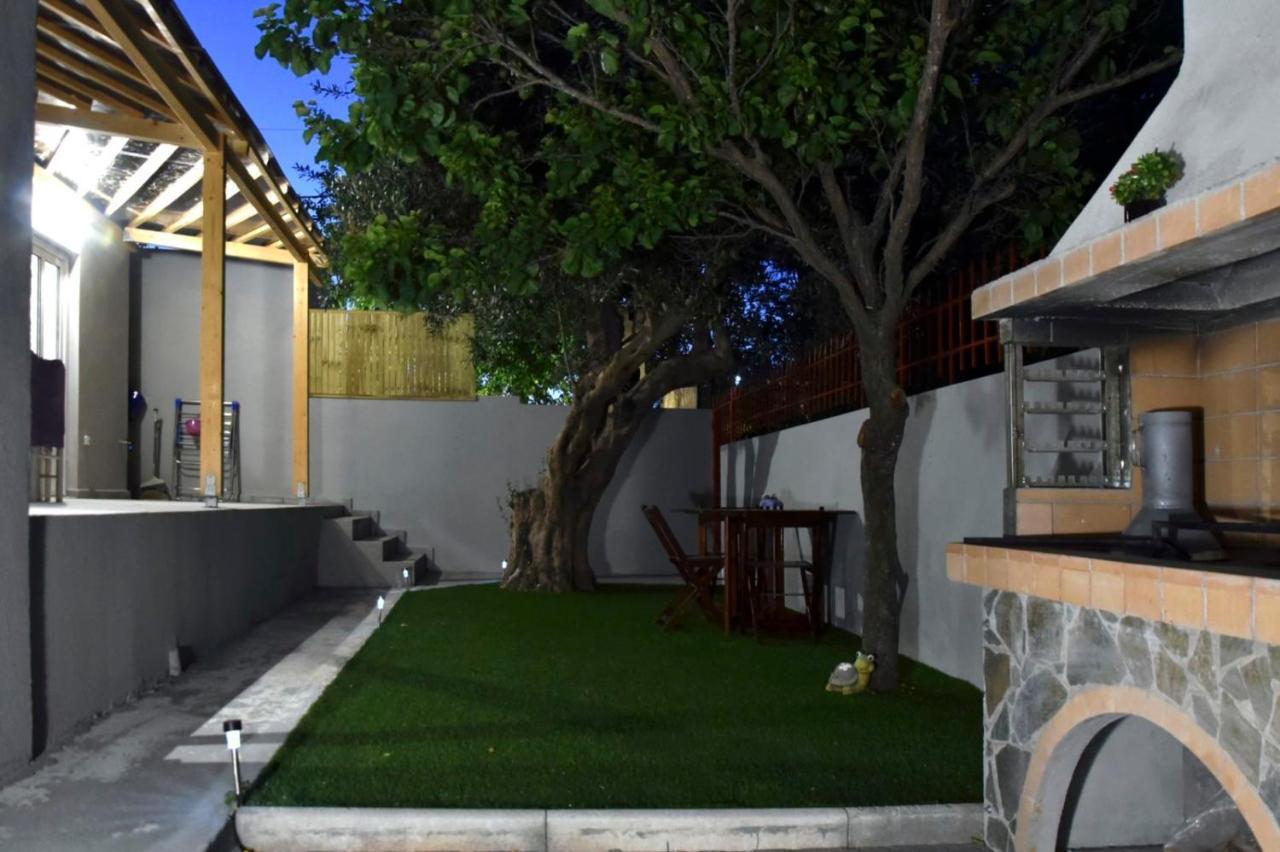 Αqua Blue Villa Agios Spyridon  Eksteriør bilde